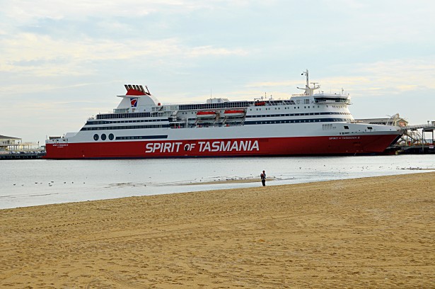 tasmania ferry
