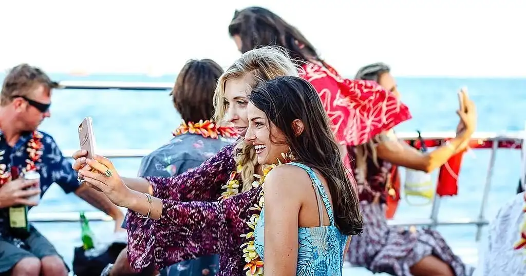 Oahu : Glass Bottom Boat Tour in Waikiki