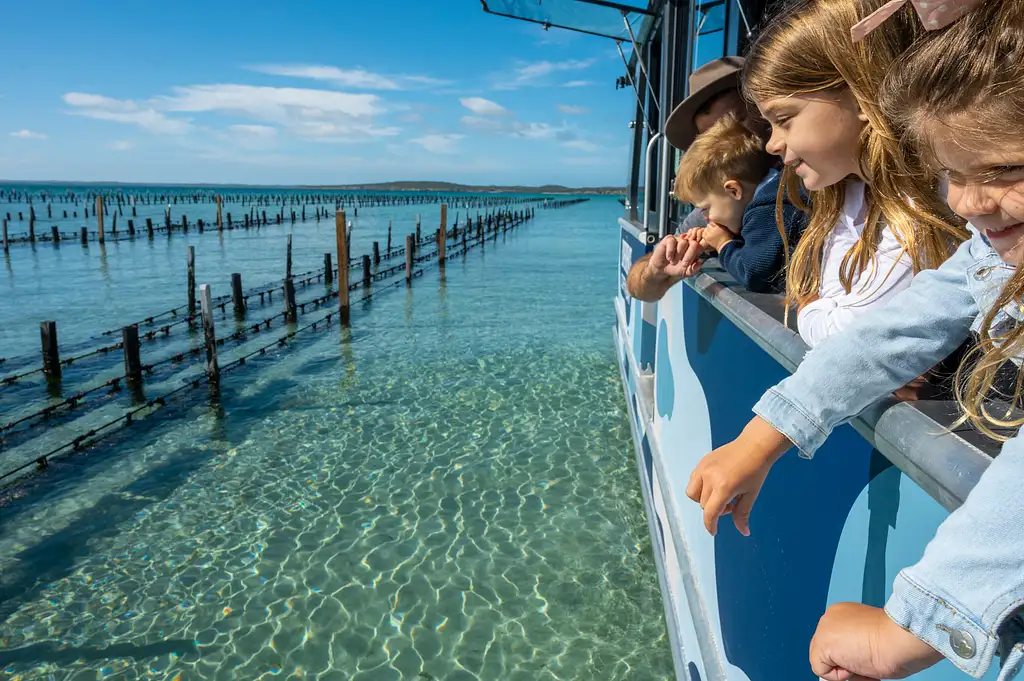 Coffin Bay Oyster Farm & Bay Tour