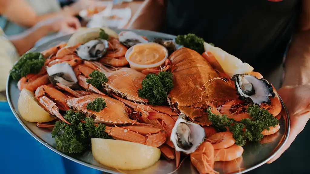 2 Hour Mooloolaba Native Bushfood And Seafood Cruise