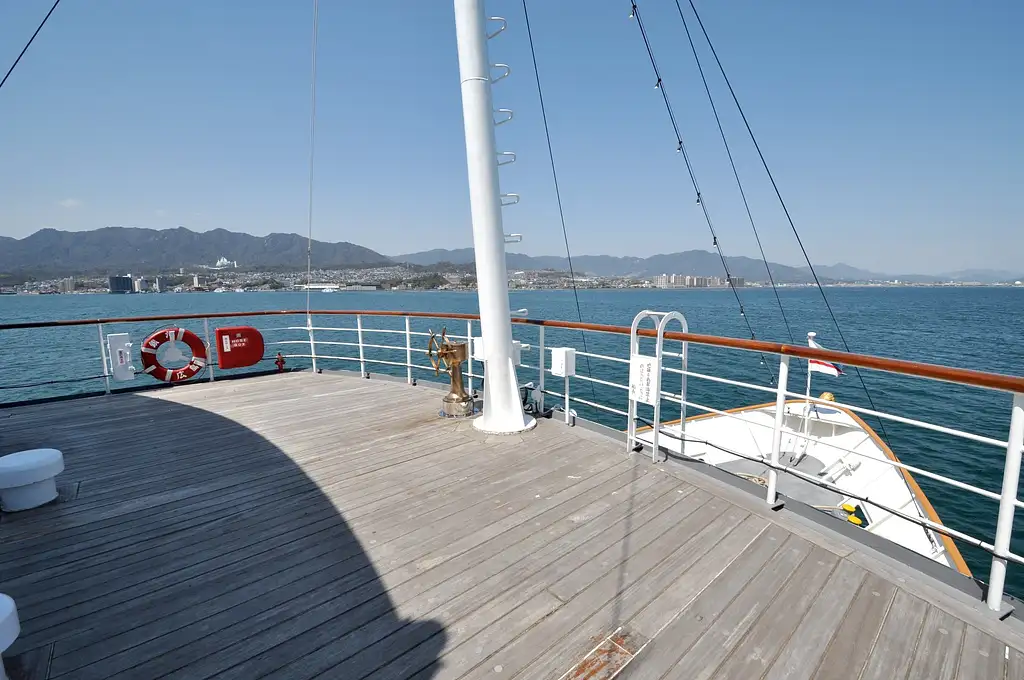 Seafood Lunch Cruise in the Seto Inland