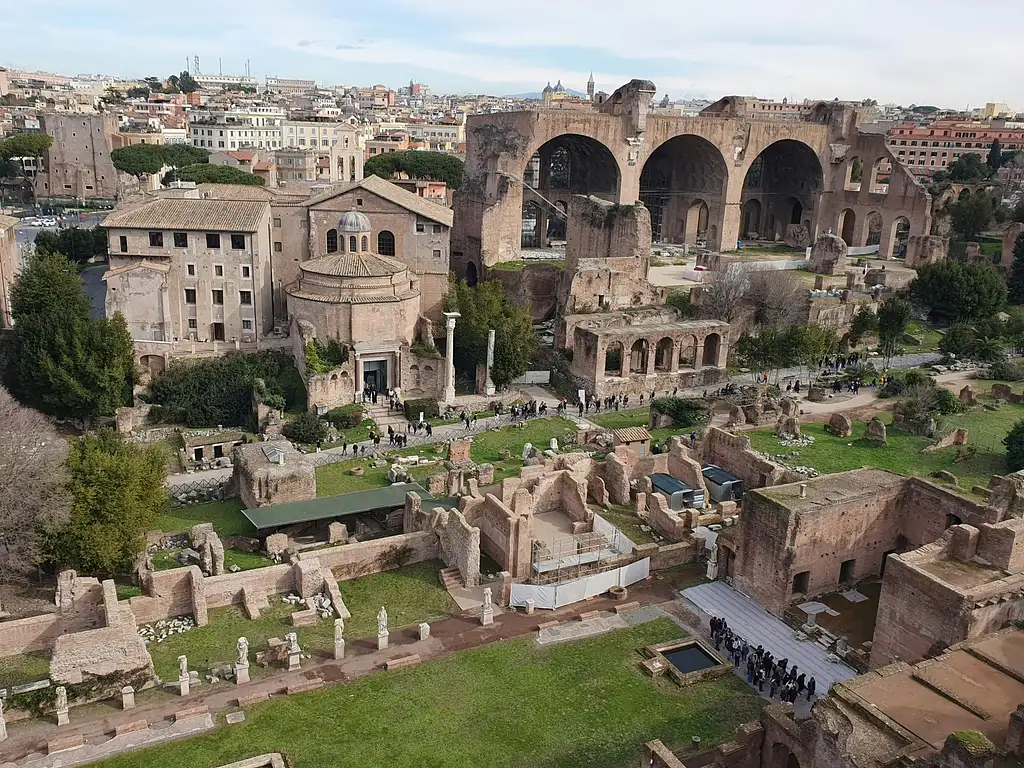 Restricted areas tour of Gladiator's Arena and Roman Forum