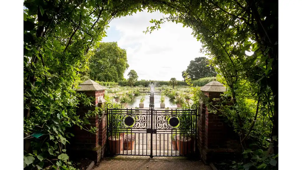 Kensington Palace Tour