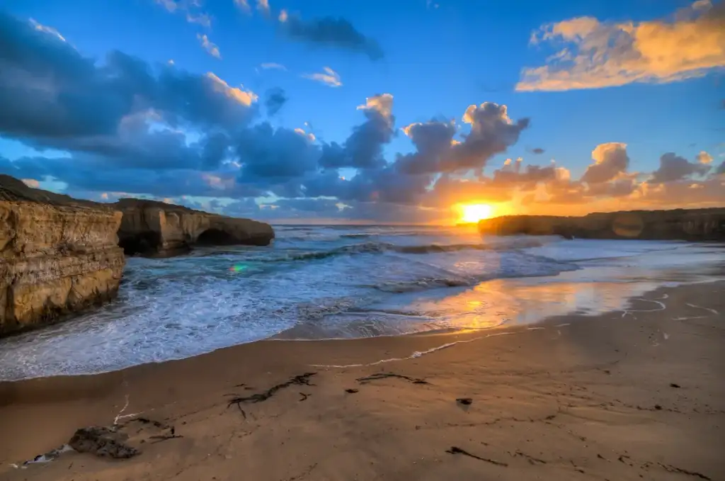 Great Ocean Road Tour | 12 Apostles Day Trip