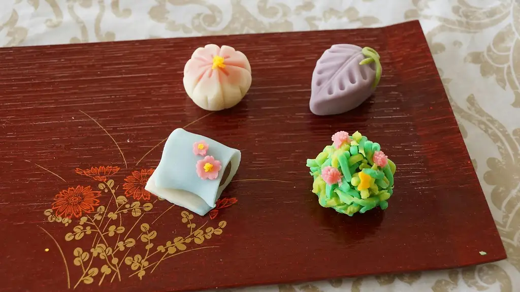 Tokyo Nerikiri Wagashi-Making with Tea Ceremony