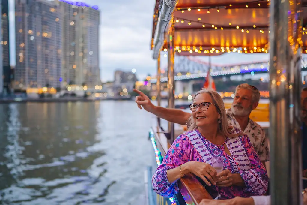 Brisbane Cruise to Lunch Package