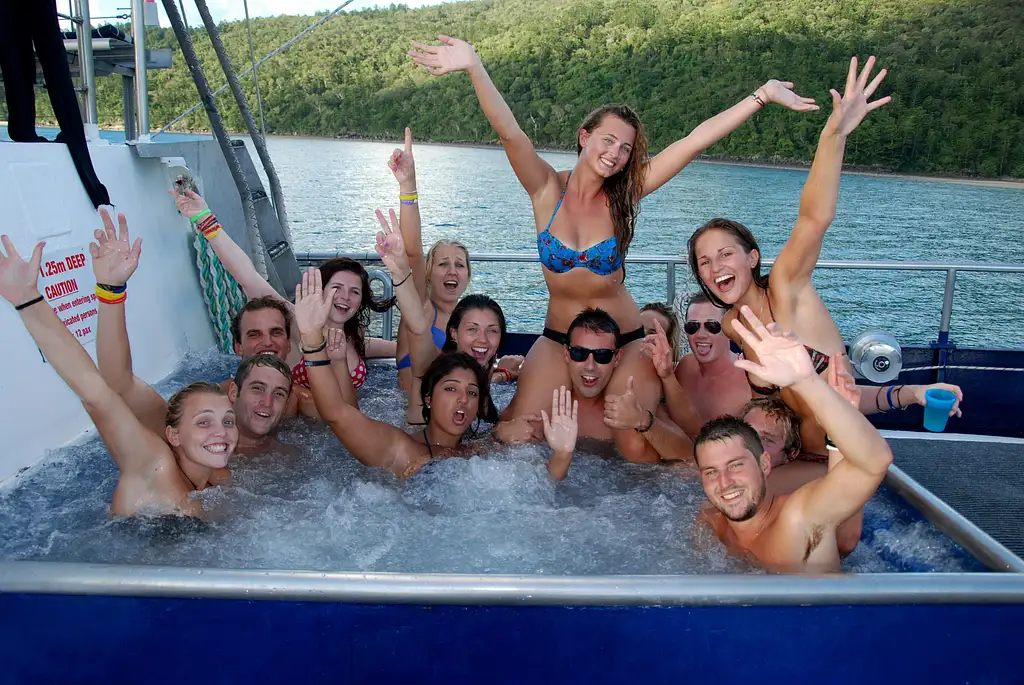 Atlantic Clipper | 2 Night Whitsundays Sailing Tour