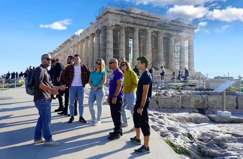 Athens Old Town And Acropolis Guided Bike Tour