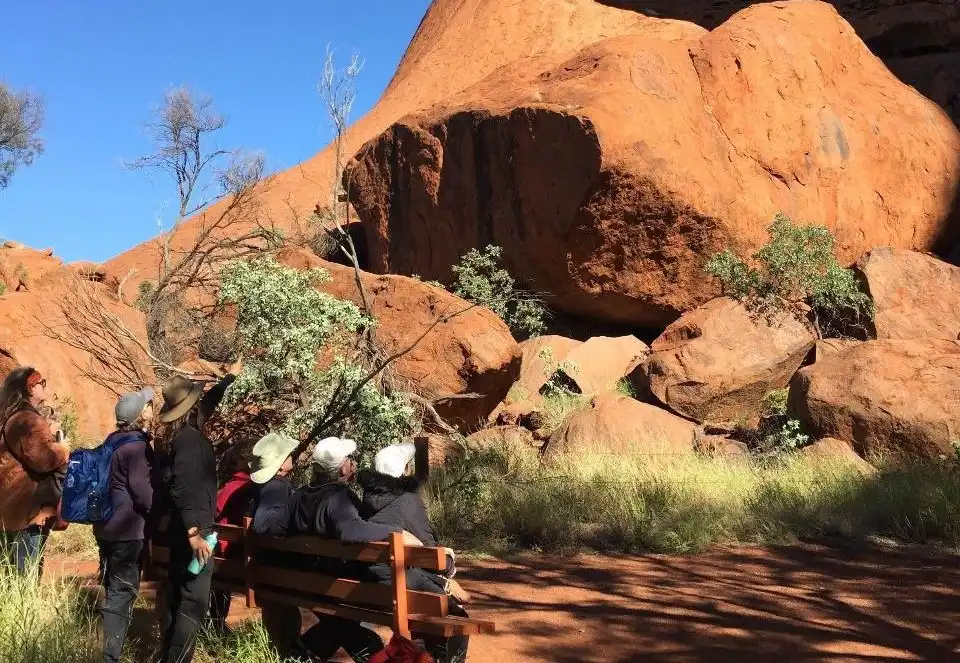 SEIT Uluru Trek - Sunrise Full Base Walk