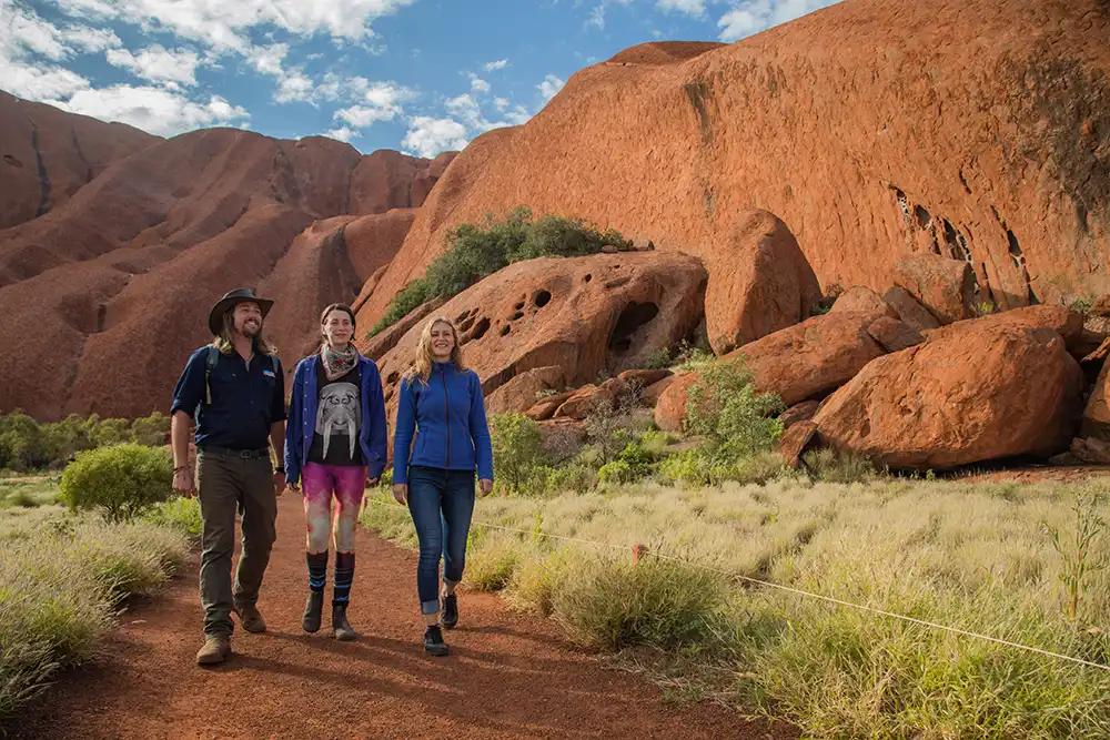 4 Days Uluru and Kings Canyon Tour from Ayers Rock or Alice Springs (Galah)