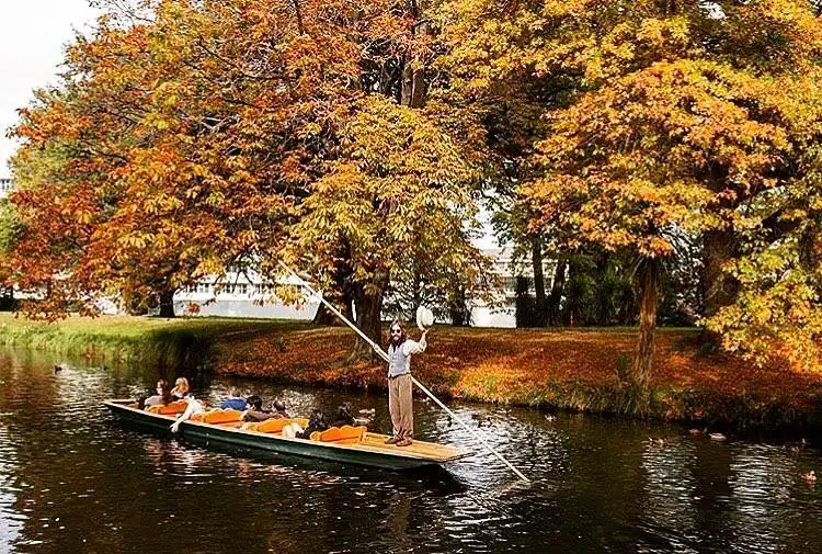 Christchurch Gondola and Punt on the Avon River