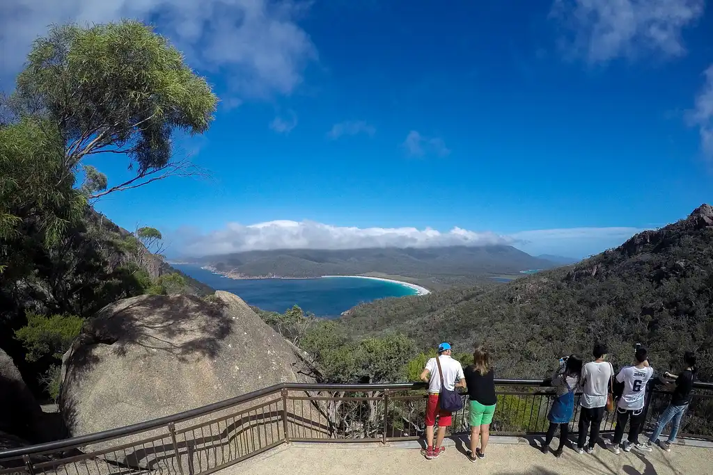 Wineglass Bay & Freycinet Day Tour from Hobart