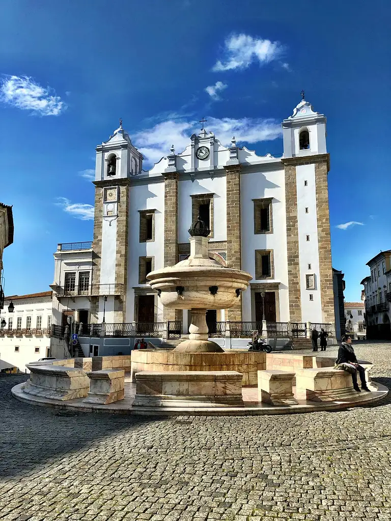 Evora Churches And Temple Private Tour From Lisbon