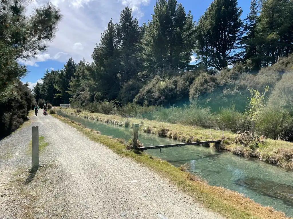 Wanaka and Hawea Trails - E-Bike Hire and Shuttle