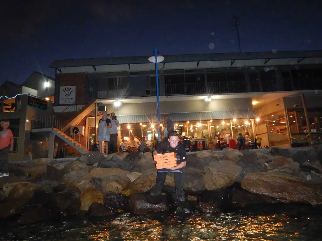 Sunset 'Pizza and Paddle' Kayak Tour - Batemans Bay