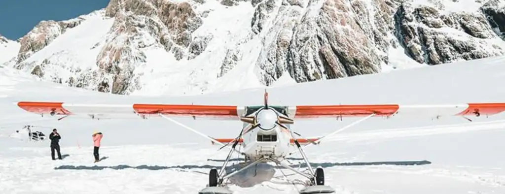 Mount Cook Helicopter & Skiplane Combo + Glacier Landing