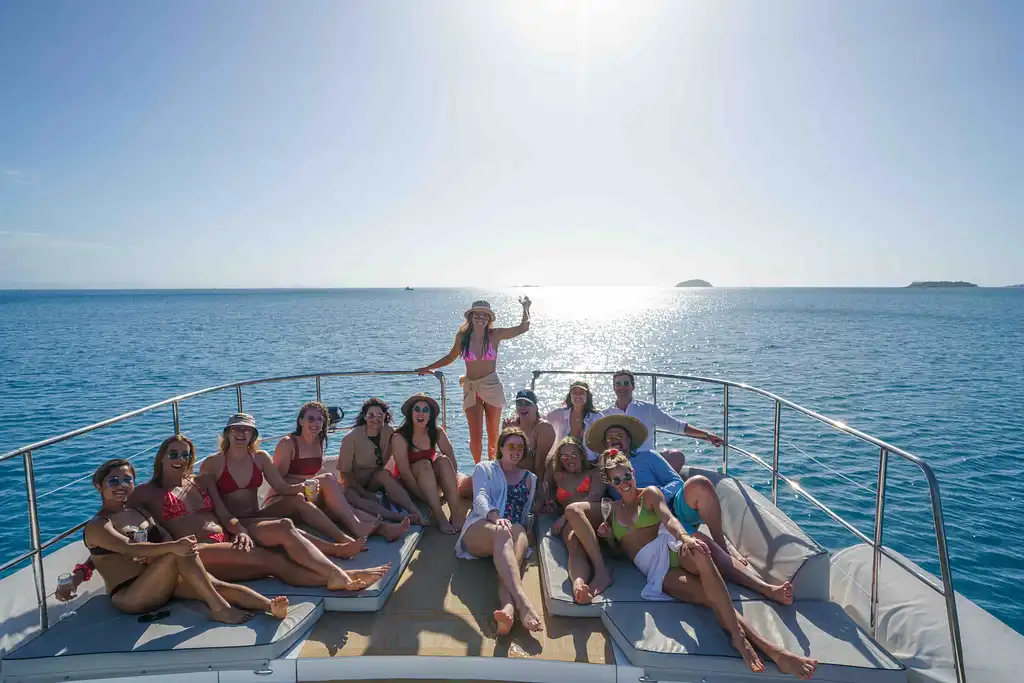 Whitsundays Islands Sail, SUP & Snorkel Day Tour