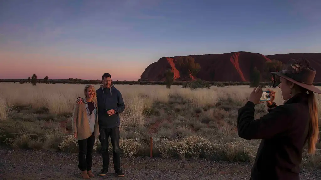 SEIT Uluru Highlights Tour with Sunrise