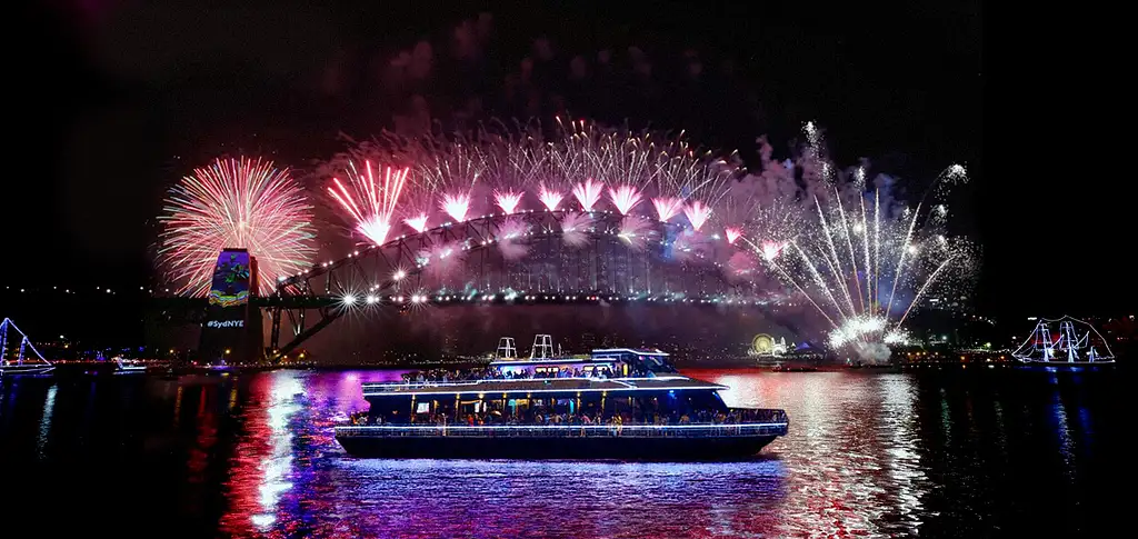 Early Bird Special: New Year's Eve Cruise on Sydney Harbour | Bella Vista