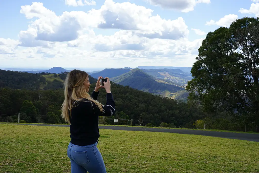 Lamington National Park, O'Reilly's & Vineyard Tour