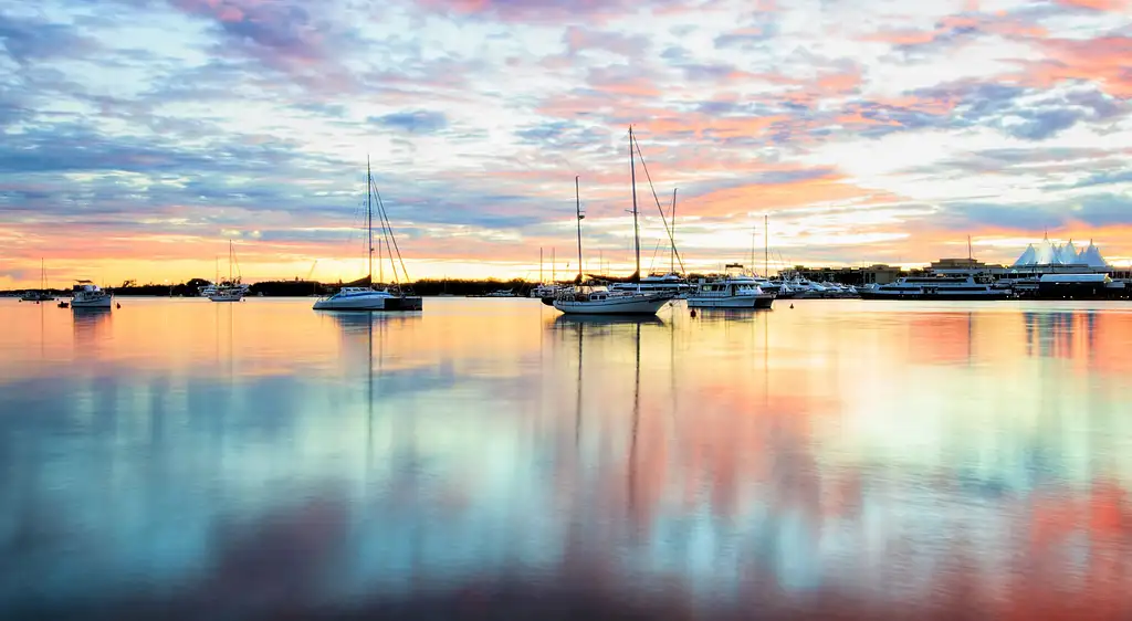 Luxury Sunset Broadwater Cruise - Gold Coast