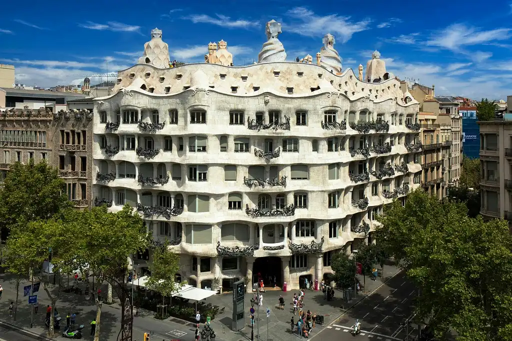 La Pedrera Skip-The-Line Tickets With Audio Guide