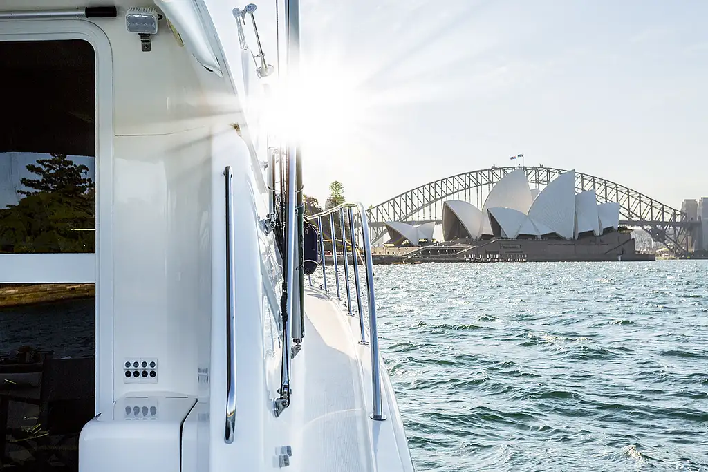 Sydney Harbour Long Dinner or Lunch Cruise