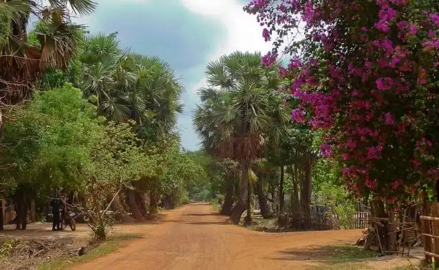 Khmer Way Motorbike Tour