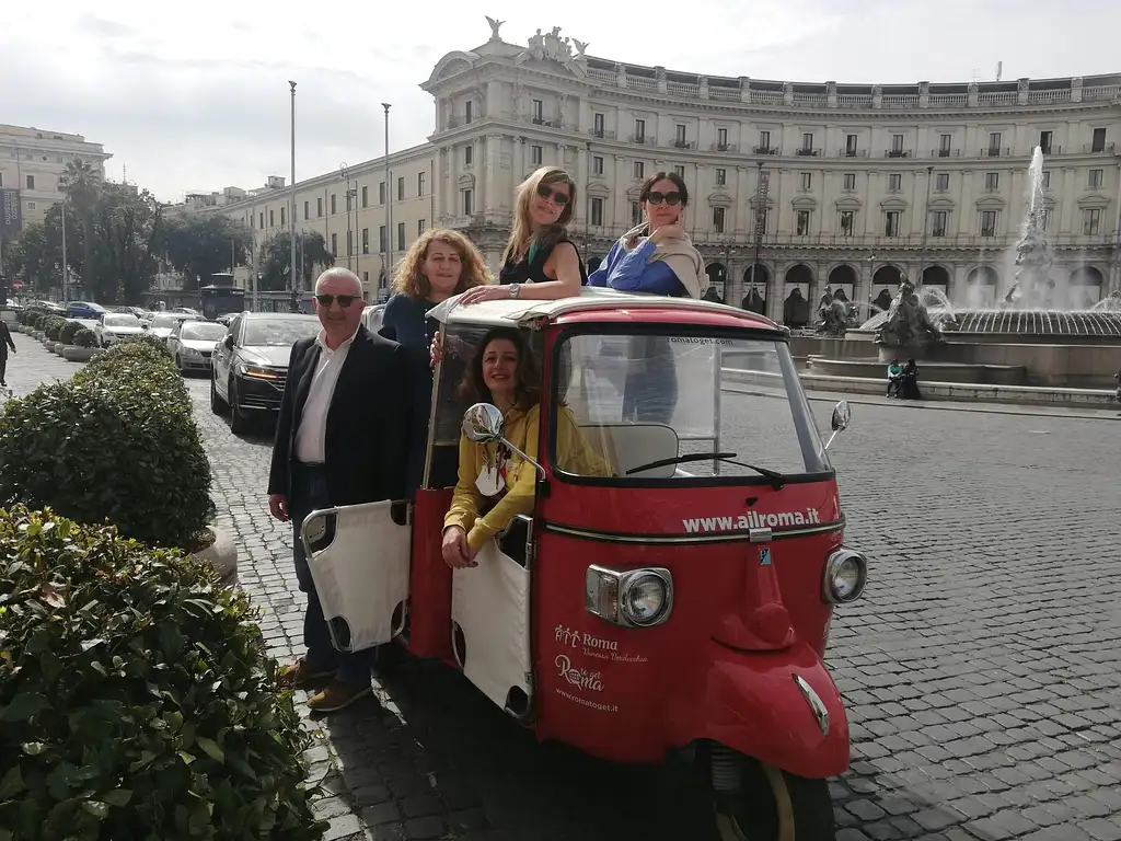 Discover Rome by tuk tuk and Borghese Gallery combo tour | Private Tour