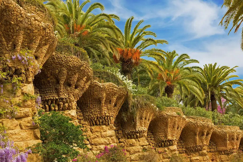 Park Güell Skip-The-Line Ticket And Guided Tour