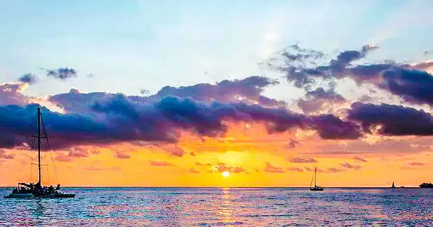 Waikiki Glass Bottom Boat Sunset Cruise