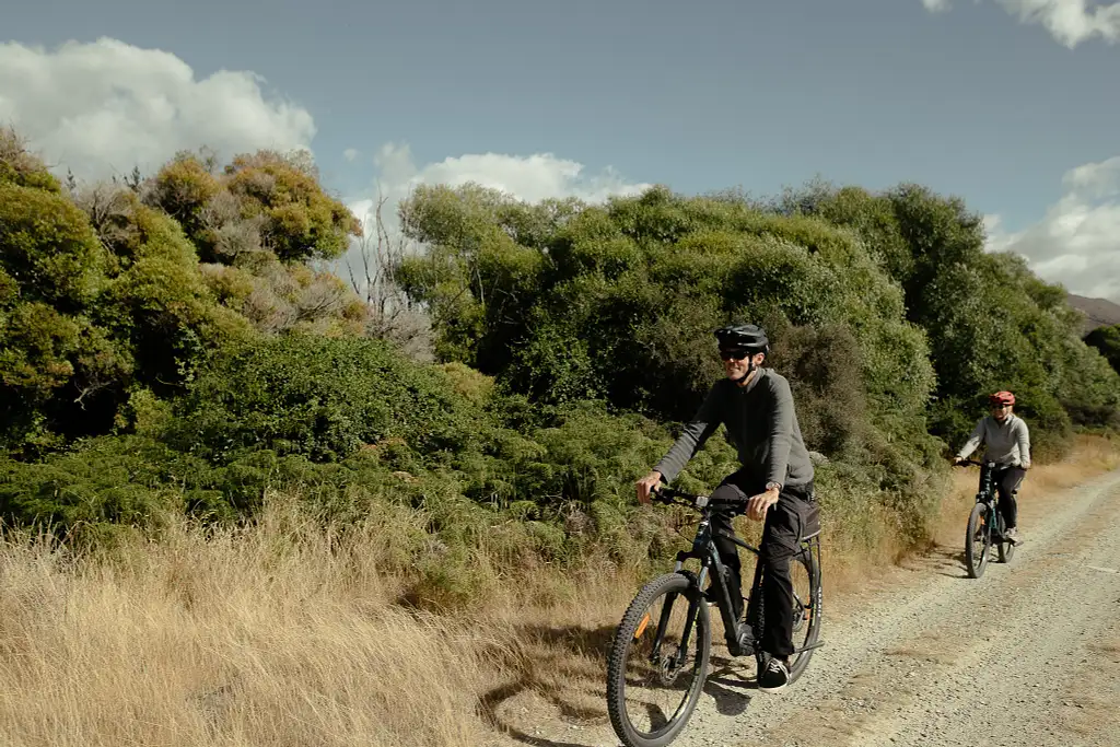 Wanaka and Hawea Trails - E-Bike Hire and Shuttle