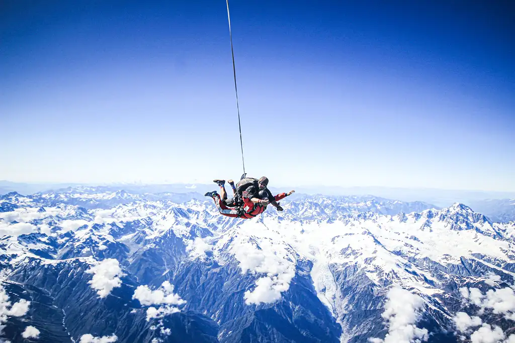 Skydive Franz Josef - 18,000 Ft