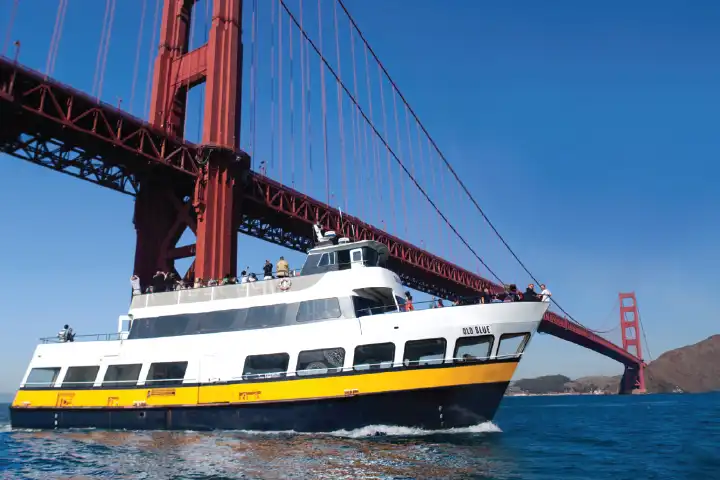 San Francisco Bus and Boat Adventure