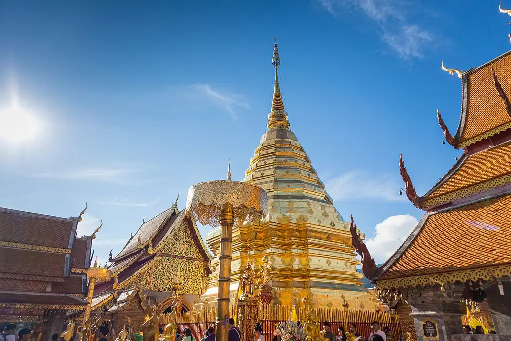 Whispers of Dawn: Almsgiving Ritual & Doi Suthep's Summit | Half Day Private Tour