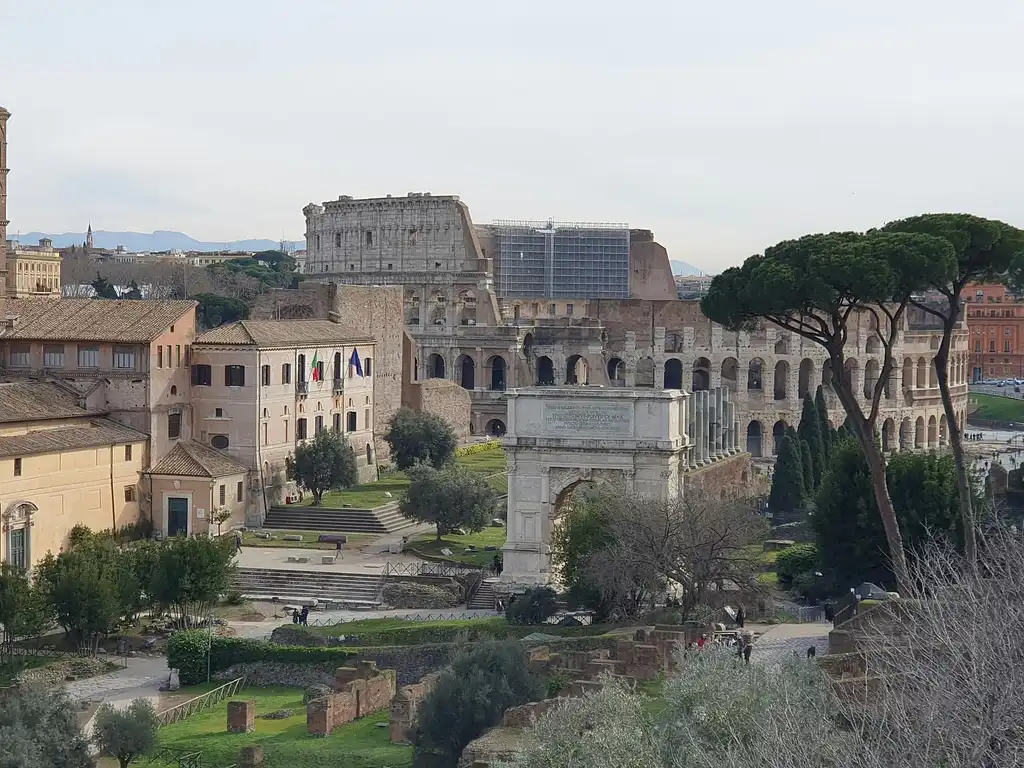 Restricted areas tour of Gladiator's Arena and Roman Forum