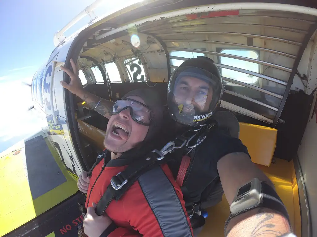 Bay of Islands Tandem Skydive: 16,500ft, 12,000ft, 9000ft, 18,000ft