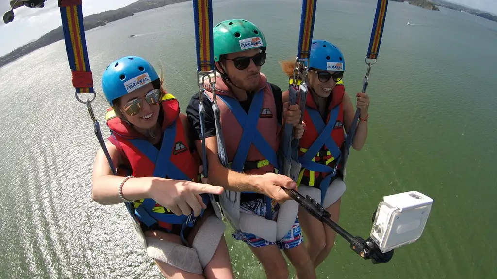 Bay of Islands Tandem or Triple Parasail