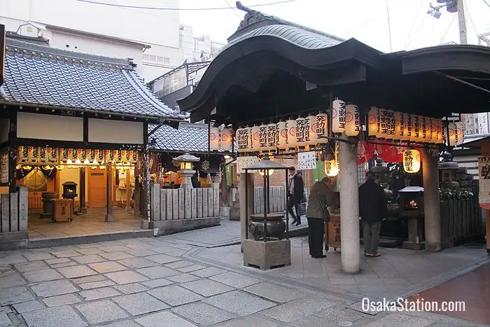 Osaka Night Street Food Tour