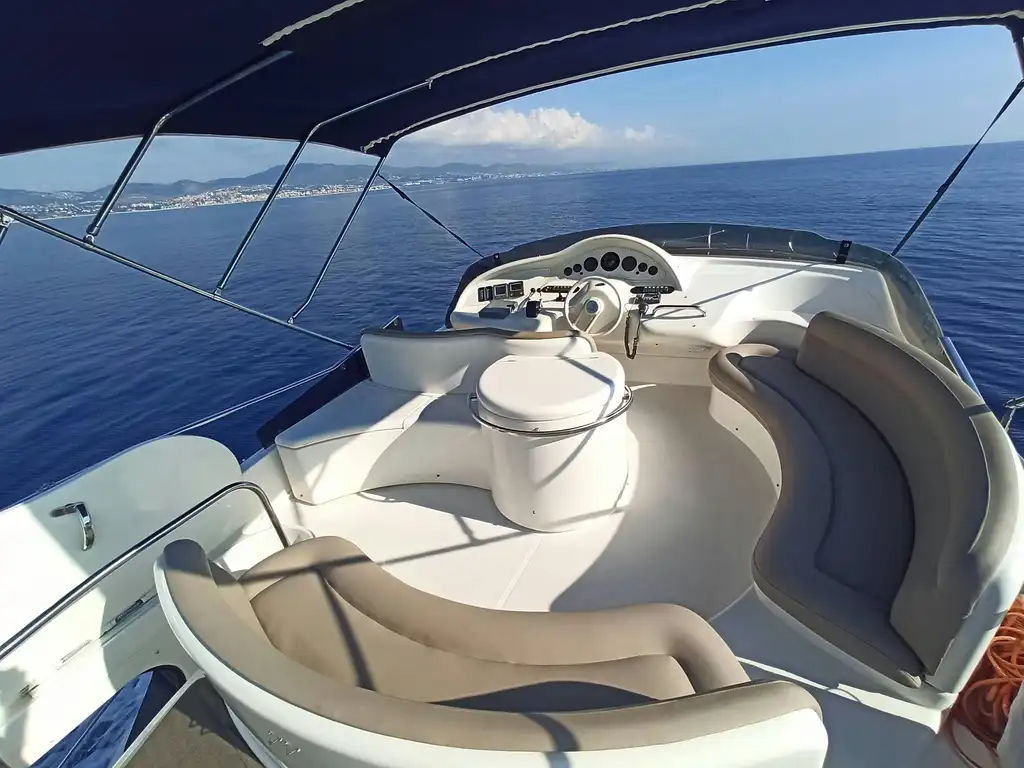 Private Luxury Motor Yacht Experience | From Barcelona