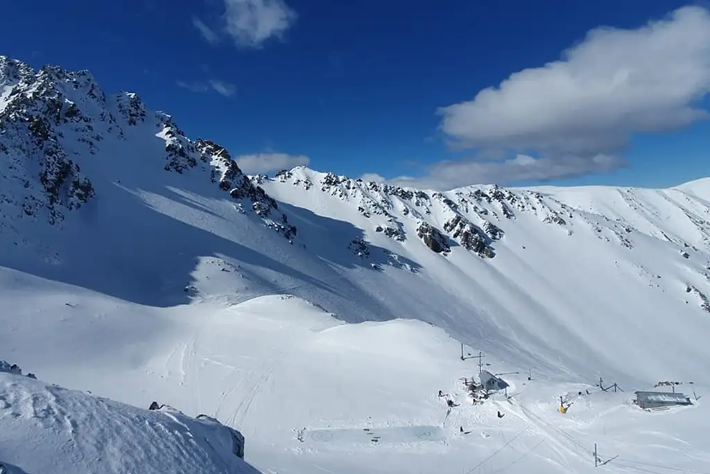 Ski New Zealand: 5 Day South Island Snow Explorer from Christchurch