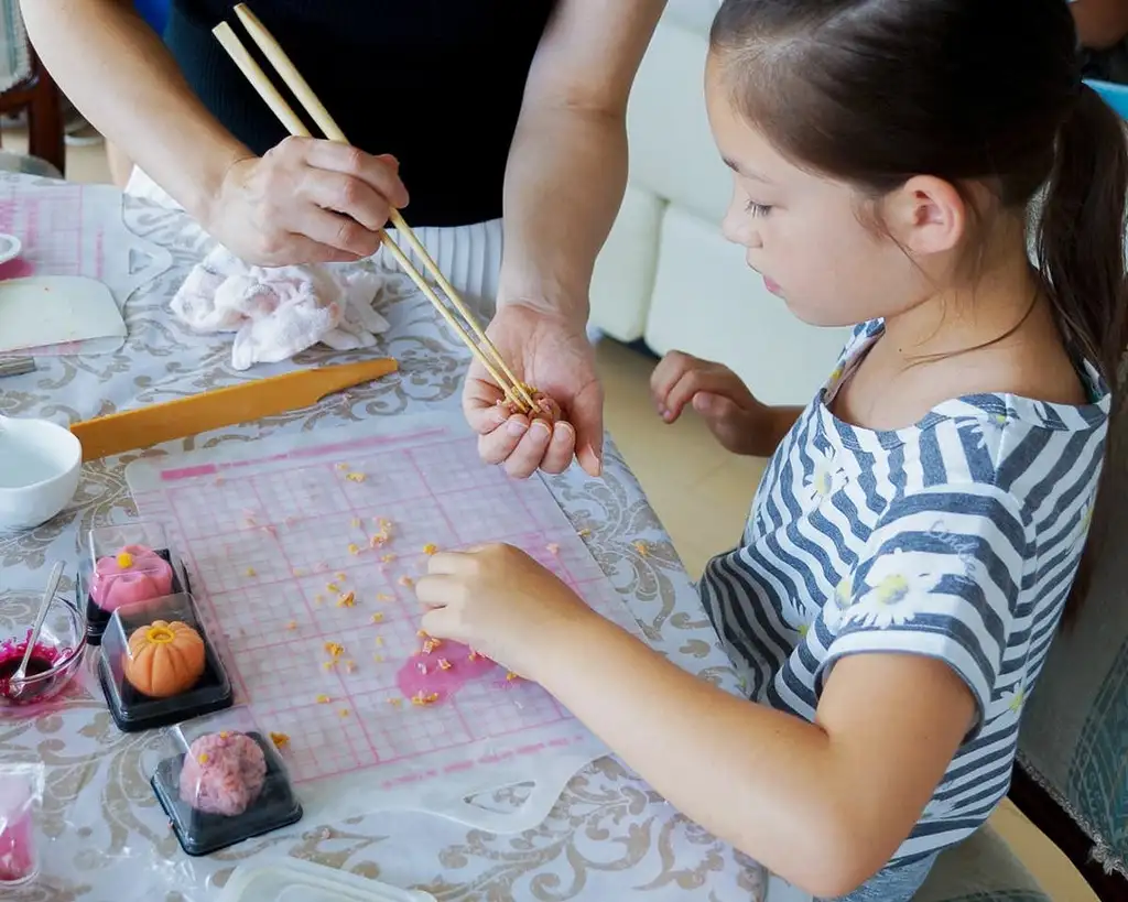 Tokyo Nerikiri Wagashi-Making with Tea Ceremony