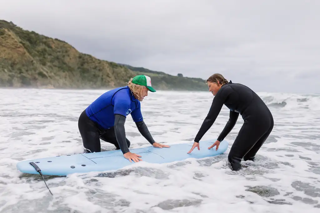 Private Surf Lesson (Raglan, Ngarunui Beach)