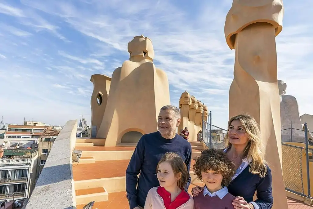 Casa Batlló And La Pedrera Guided Tour With Fast Track