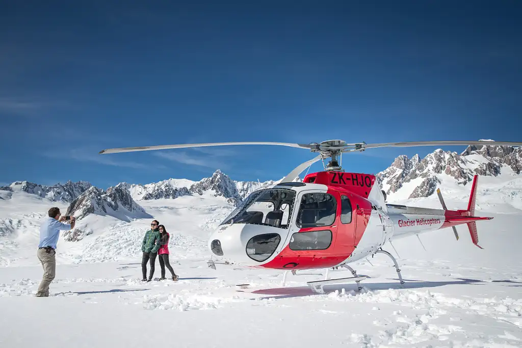 Franz Josef Glacier Flight & Snow Landing | 20 Minutes