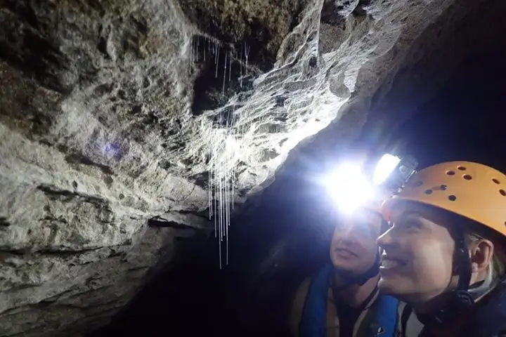 Underworld Cave Rafting | West Coast