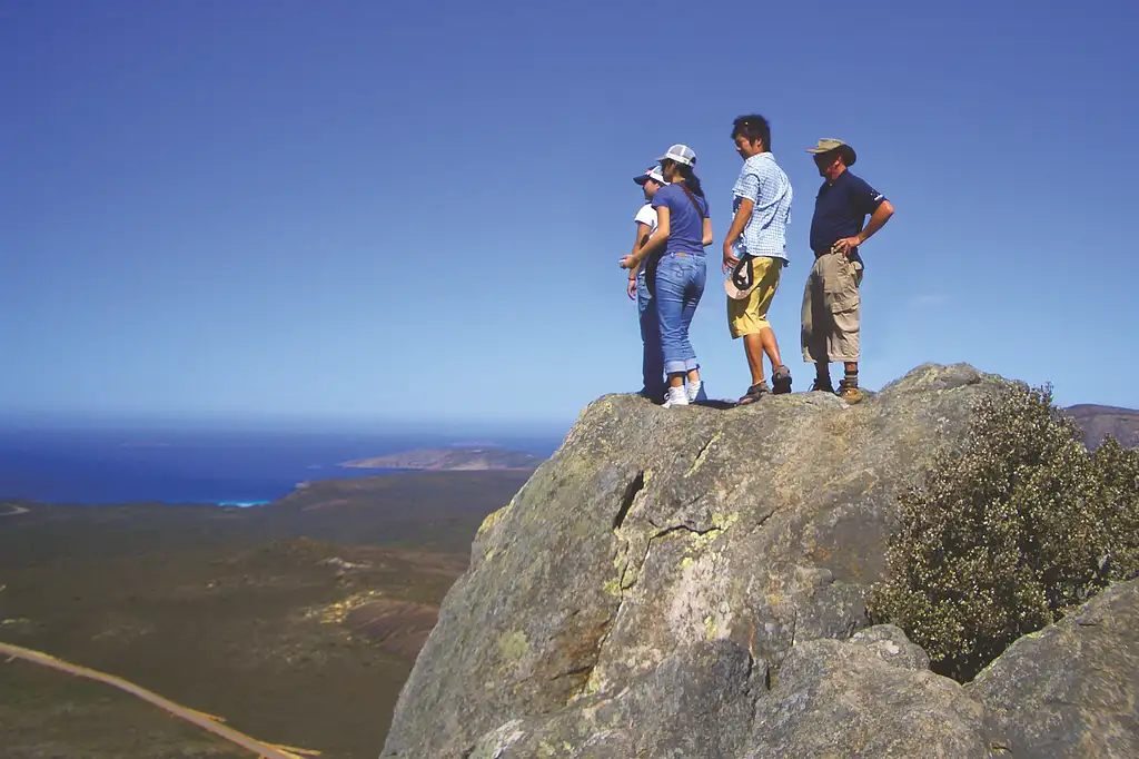 Perth to Esperance 6 Day Adventure