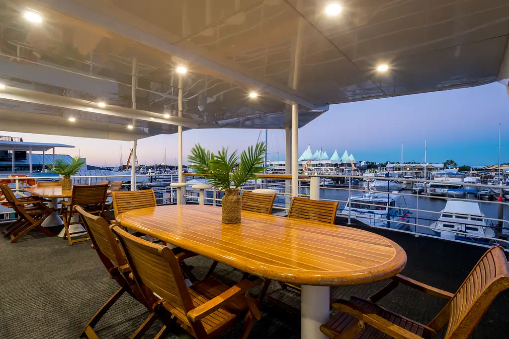 Luxury Sunset Broadwater Cruise - Gold Coast