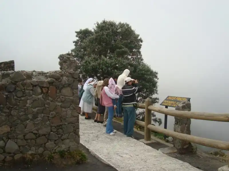 Irazu Volcano Tour (Half Day) from San José