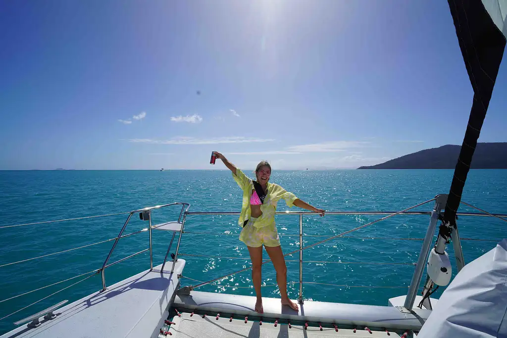 Whitsundays Islands Sail, SUP & Snorkel Day Tour